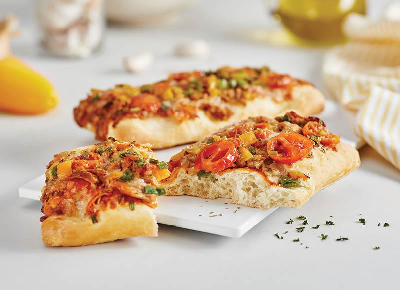 Picos užkandis DELICIO su plėšyta kiauliena ir daržovėmis