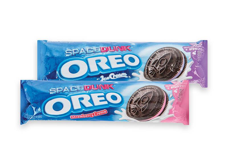 Sausainiai OREO su braškių ar mėlynių skonio kremu