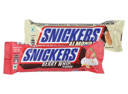 Šokoladinis batonėlis SNICKERS BERRY WHIP; ALMOND*, 2 rūšių, 40–45 g